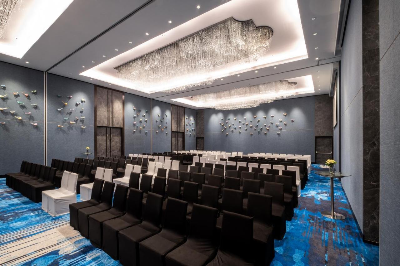 Hyatt Centric Candolim Goa Bagian luar foto The ballroom