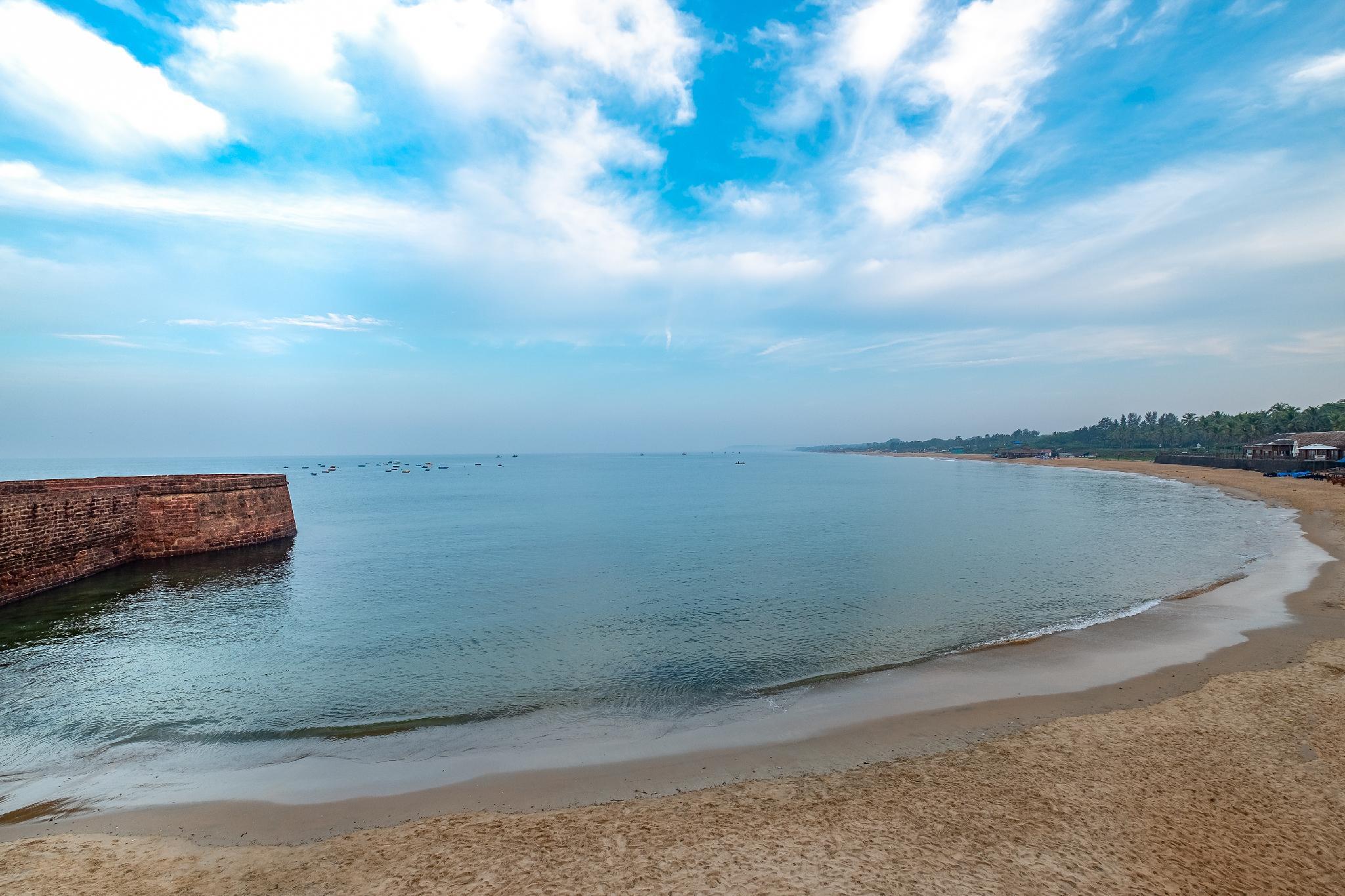 Hyatt Centric Candolim Goa Bagian luar foto A beach in Kannur