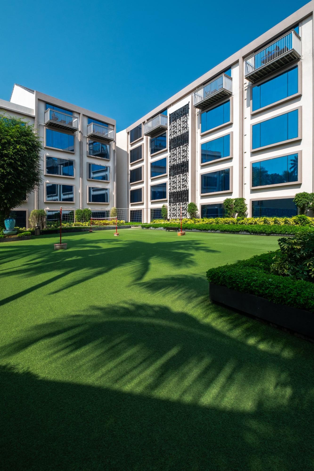 Hyatt Centric Candolim Goa Bagian luar foto The University of Law, Birmingham