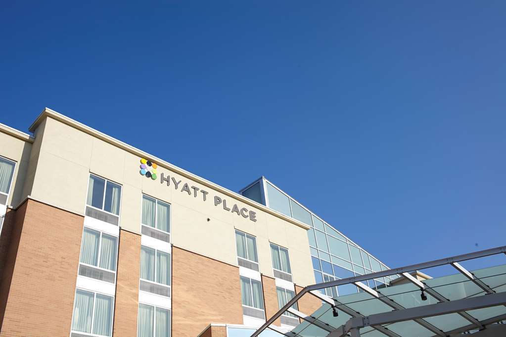 Hyatt Centric Candolim Goa Bagian luar foto The Hyatt Place hotel in downtown San Francisco